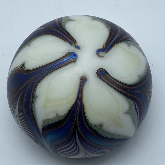 Vtg 1974 Orient & Flume Art Glass Paperweight Signed 169 M 74 Iridescent Nice